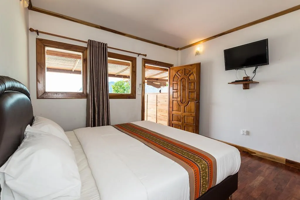***  Phi Phi The Beach Resort Thajsko