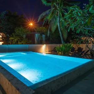Otel Ton Sai Tropical Island